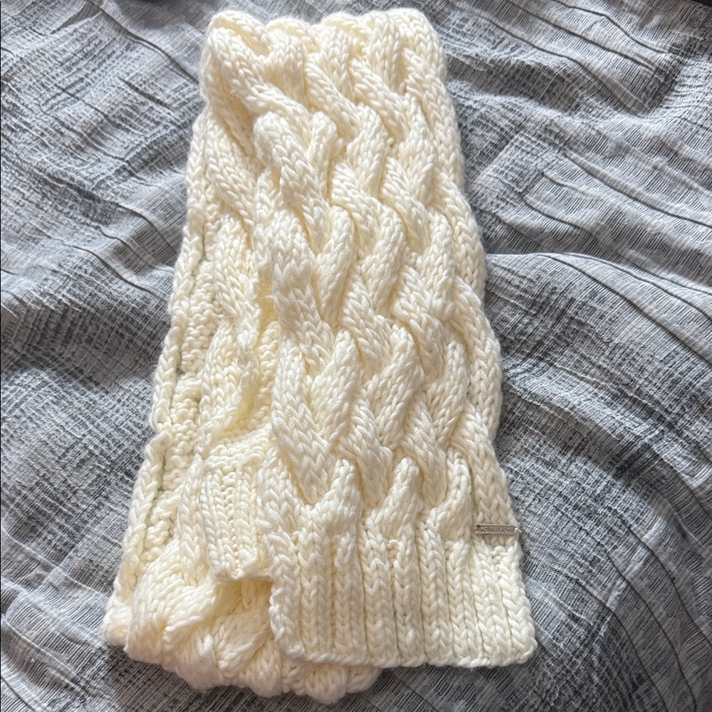 Calvin Klein Off White Chunky Knit Scarf 70” Long